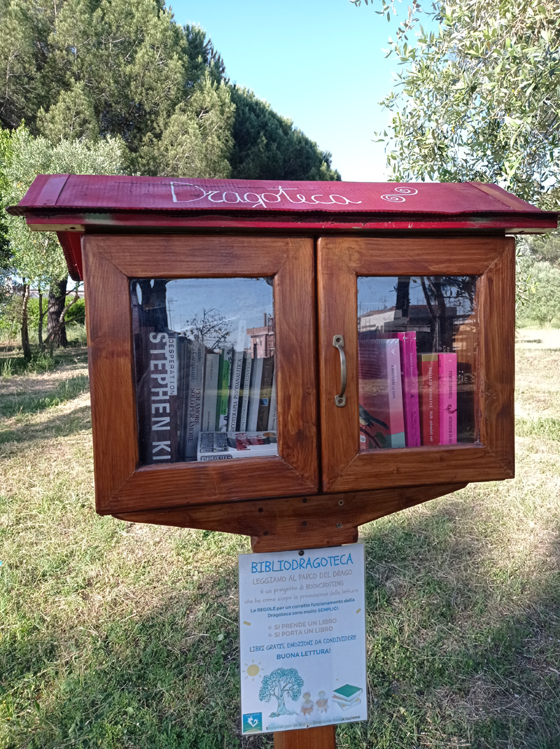 Casetta del bookcrossing al Parco del Drago